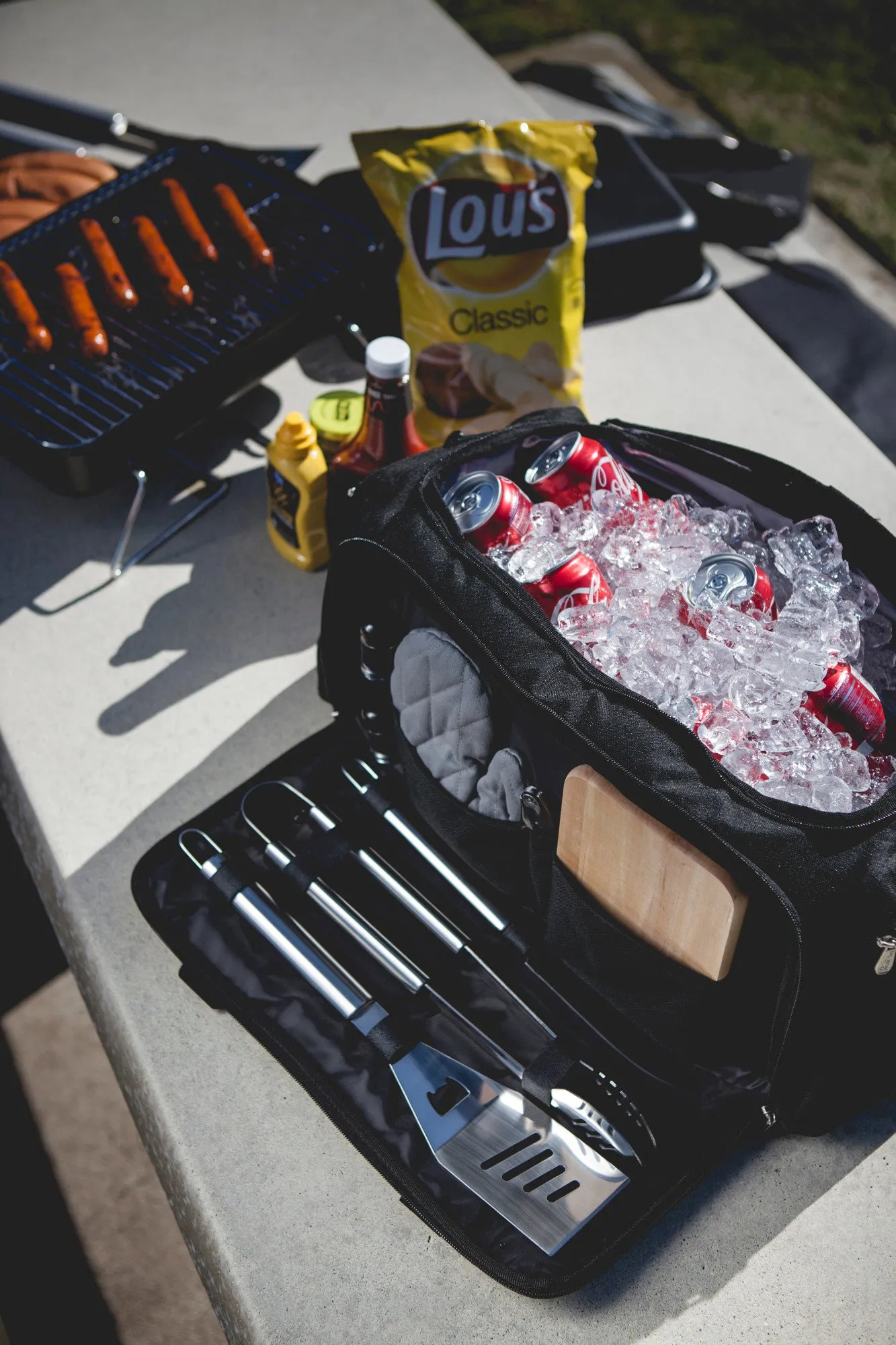 Illinois Fighting Illini - BBQ Kit Grill Set & Cooler