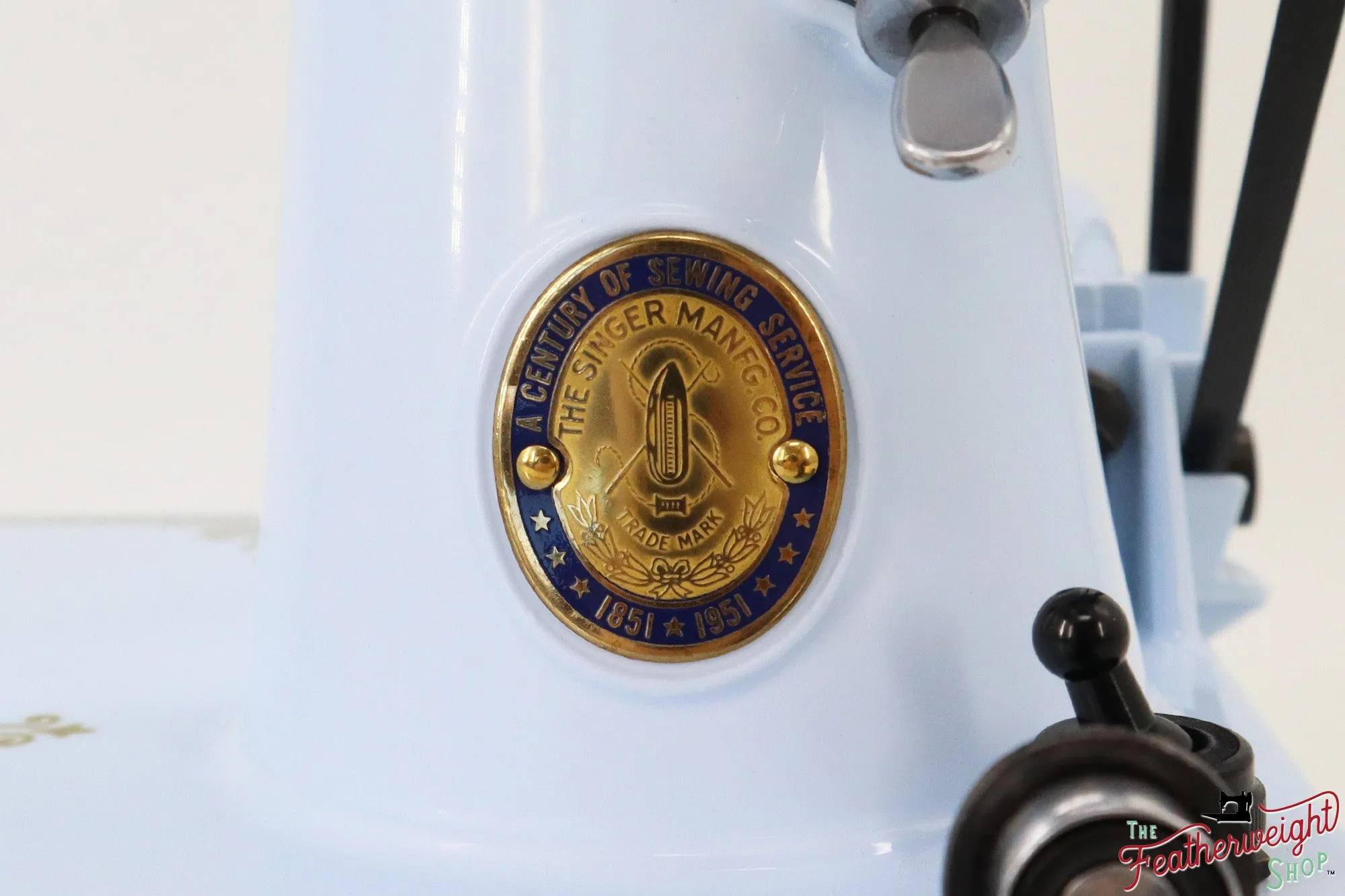 Singer Featherweight 221, Centennial - AJ365*** - Fully Restored in Cinderella Blue