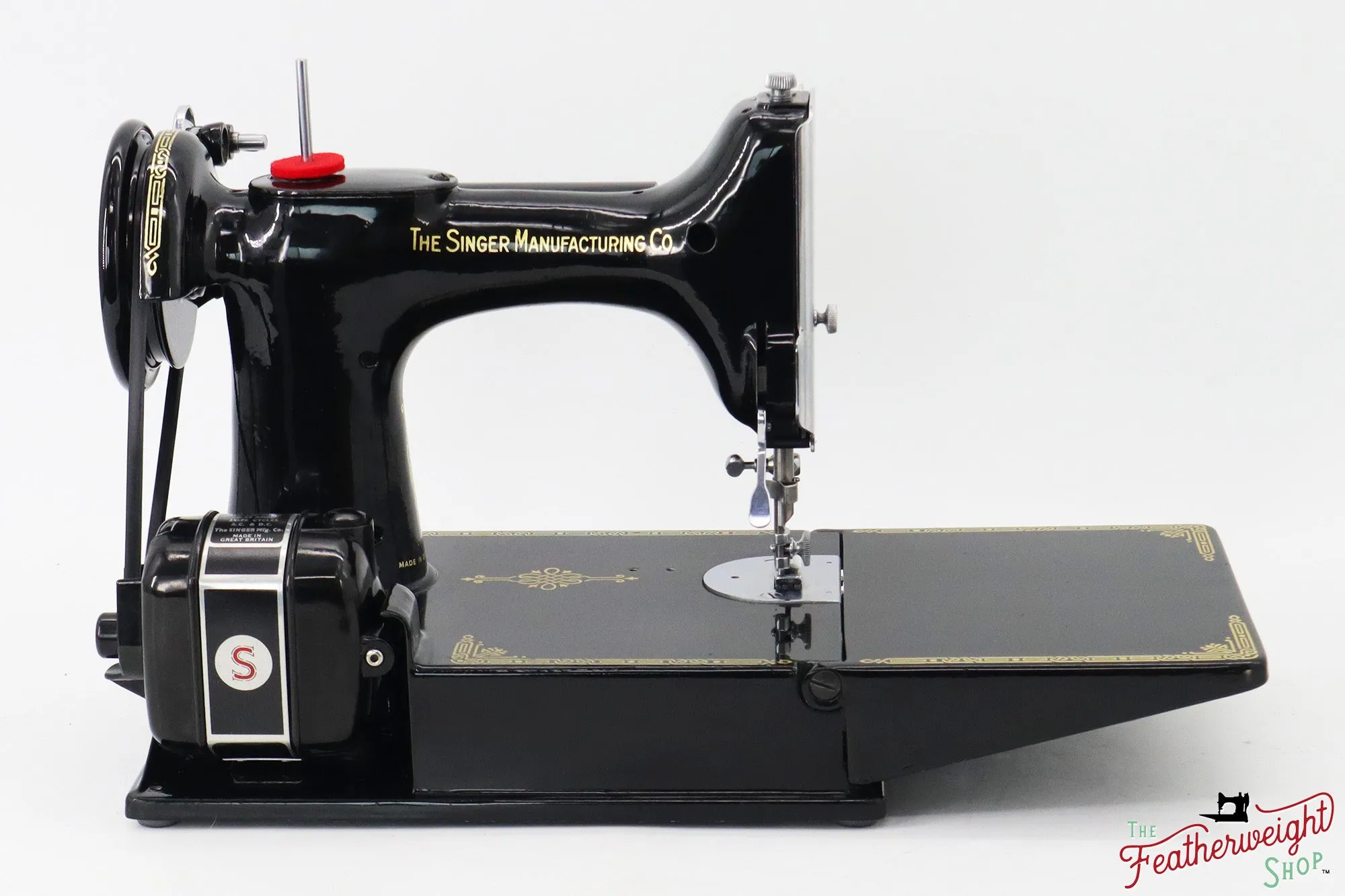 Singer Featherweight 221K Sewing Machine, 1952 - EH3733**