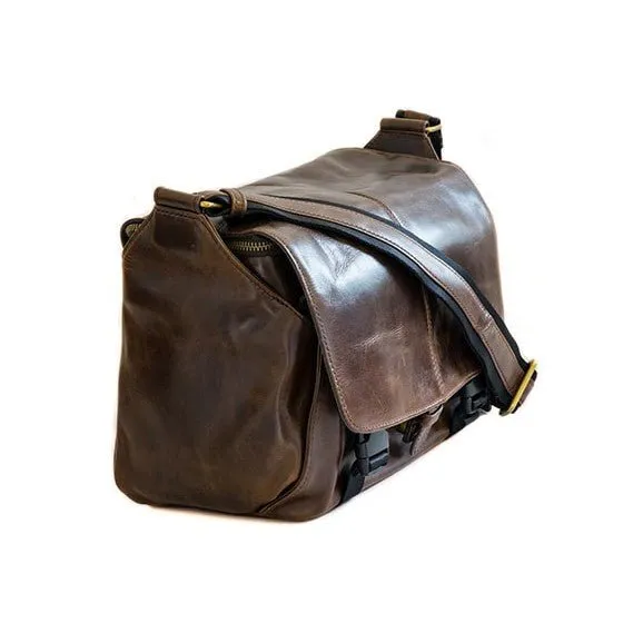 Zemp Discovery Camera Bag | Waxy Brown